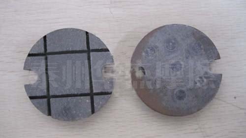 我們?yōu)槟Σ翂K、摩擦片產(chǎn)品質(zhì)量在一直奮斗